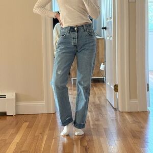 Levi’s Classic Blue Denim Straight Women's Jeans